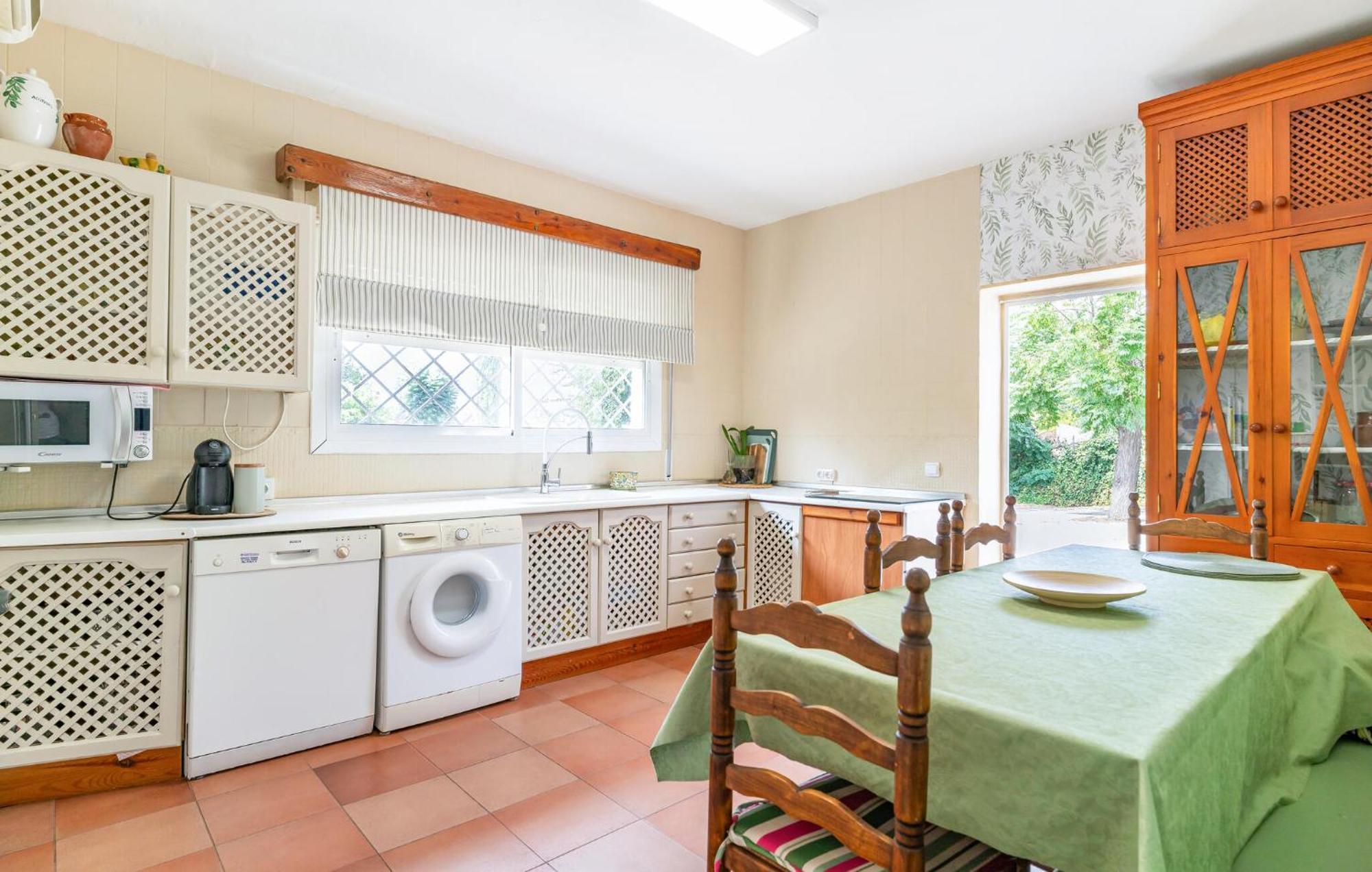 Gorgeous In With Kitchen Séville